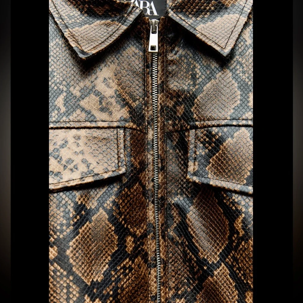 FAUX LEATHER SNAKESKIN PRINT JACKET
